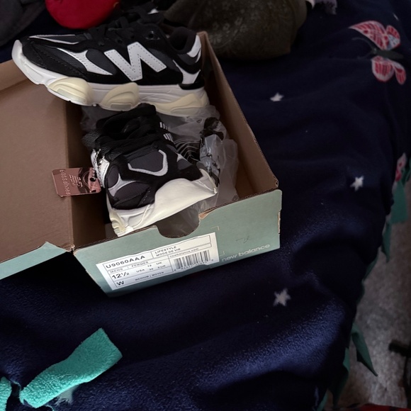 Kids (Boy or Girl) Sneakers - Picture 2 of 2